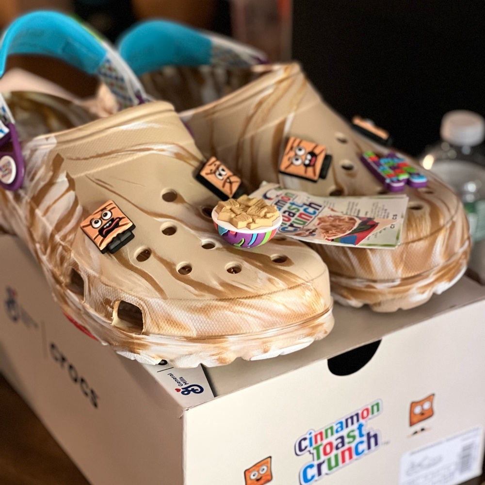 Crocs Cinnamon Toast Crunch All-Terrain Clog Size 11M